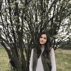 Meet your Posher, Liliya